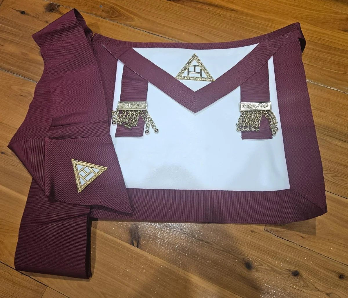 Royal Arch Irish Constitution Apron (Burgundy with Sash) - Luxe Regalia