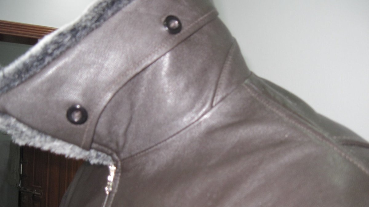 Men’s Premium Black Leather Bomber Jacket with Faux Fur Collar – Stylish Aviator Coat - Luxe Regalia